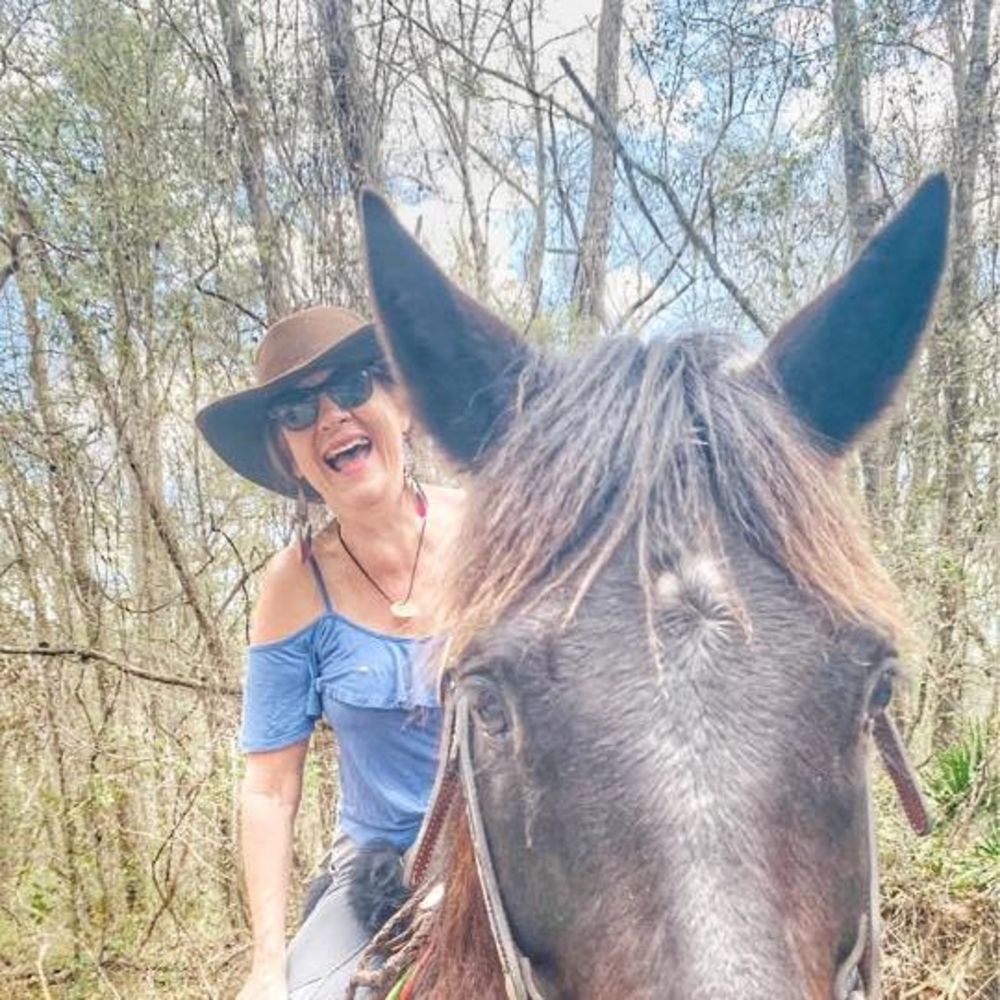 Meet your Posher, Denise